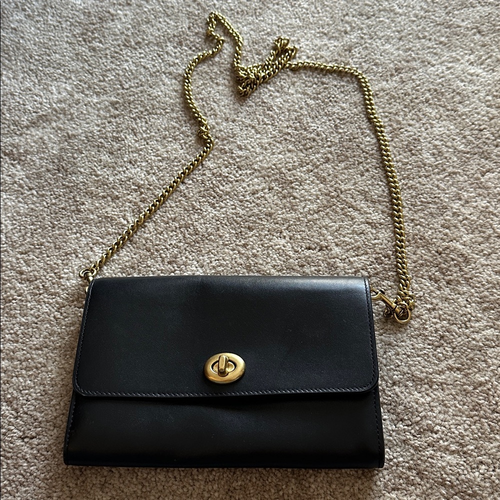 New Coach Turnlock Chain Crossbody in Refined Leather - Black